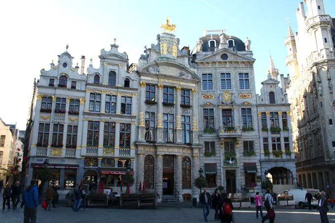 Stadtansicht Grote Markt in Brüssel. - Flandern Rundfahrt
