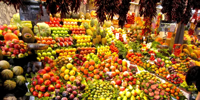 Staedtereise Barcelona - Obst und Gemüse in der Markthalle La Boqueria