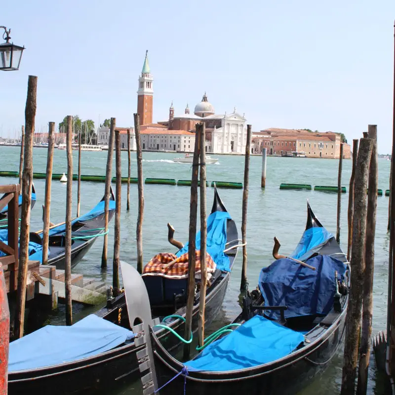 reisetipps-venetien-reisetipps-italien-rundreise-venetien-sehenswuerdigkeiten-venedig-gondola