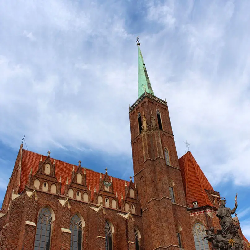 sehenswuerdigkeiten-breslau-niederschlesien-reisetipps-polen-dominsel-Kirche-des-Heiligen-Kreuzes
