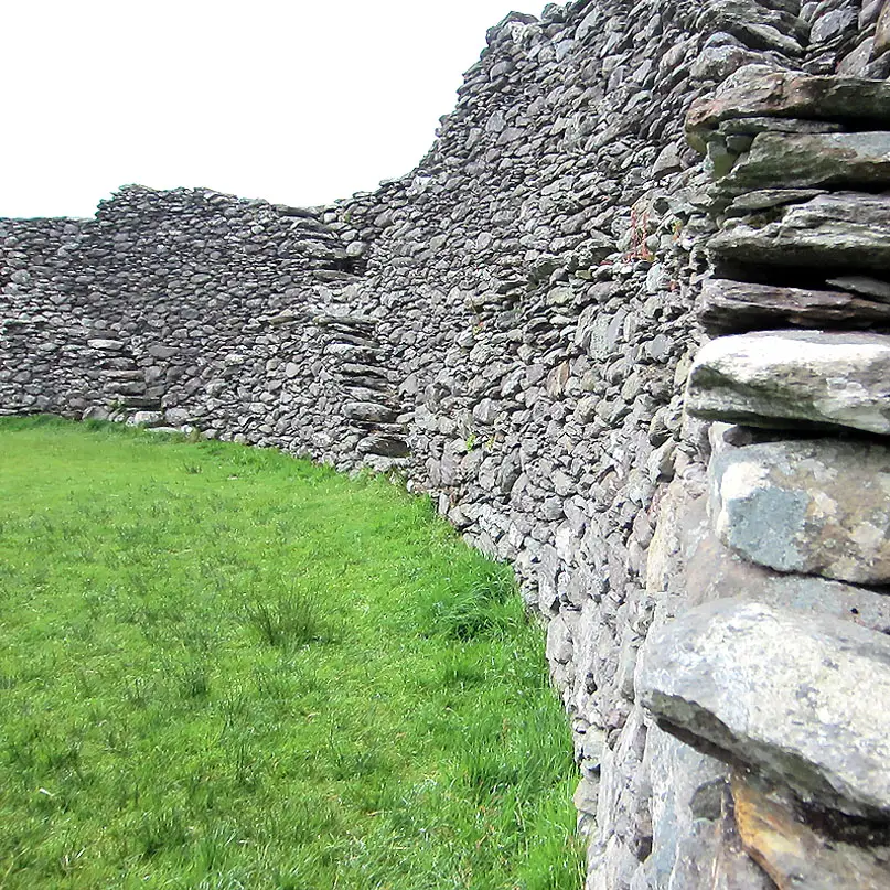 Rundreise-irland-reisetipps-irland-Staigue-Stone-Fort-innen