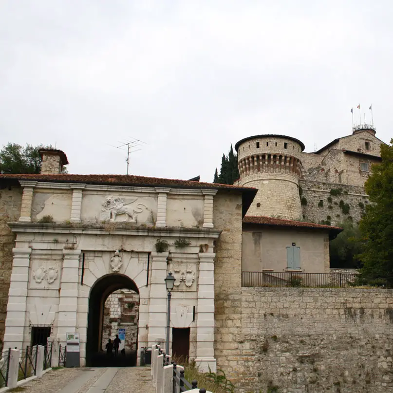 reisetipps-lombardei-reisetipps-italien-rundreise-lombardei-sehenswuerdigkeiten-brescia-Castello-di-Brescia