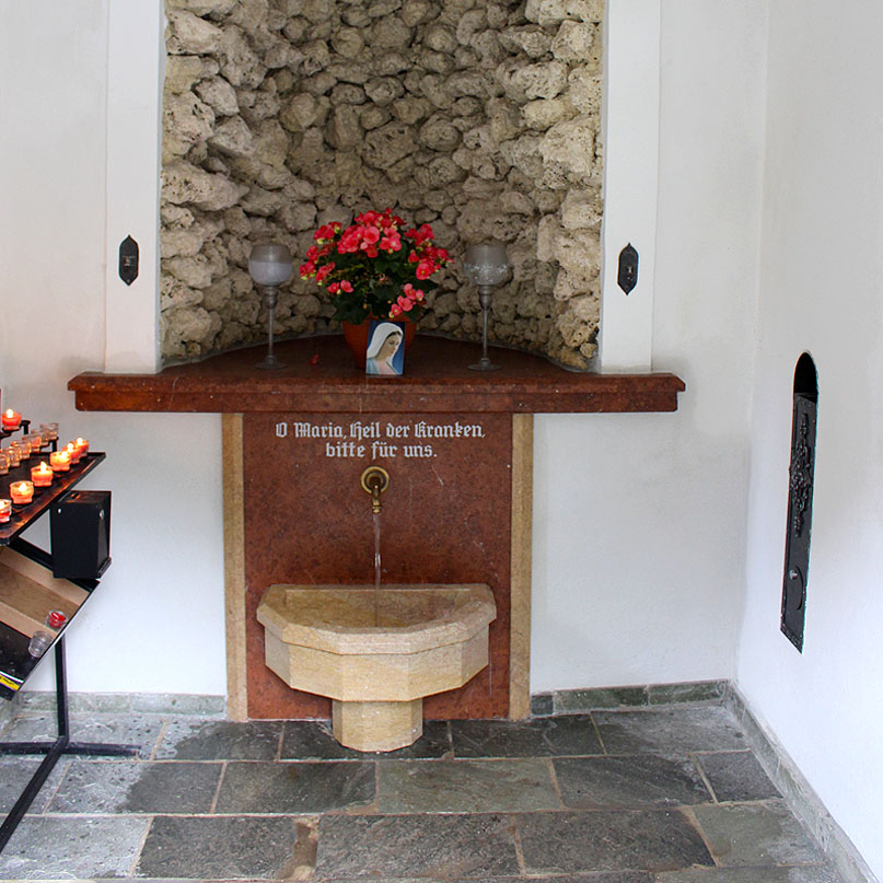 sehenswuerdigkeiten-kaiserwinkl-reisetipps-tirol-reisetipps-oesterreich-wallfahrtskirche-klobenstein-kapelle-quelle