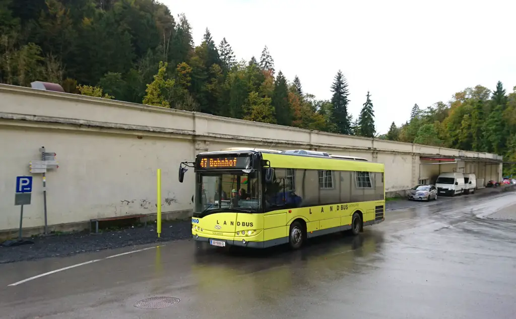 sehenswuerdigkeiten-dornbirn-reisetipps-vorarlberg-reisetipps-oesterreich-alplochschlucht-bus