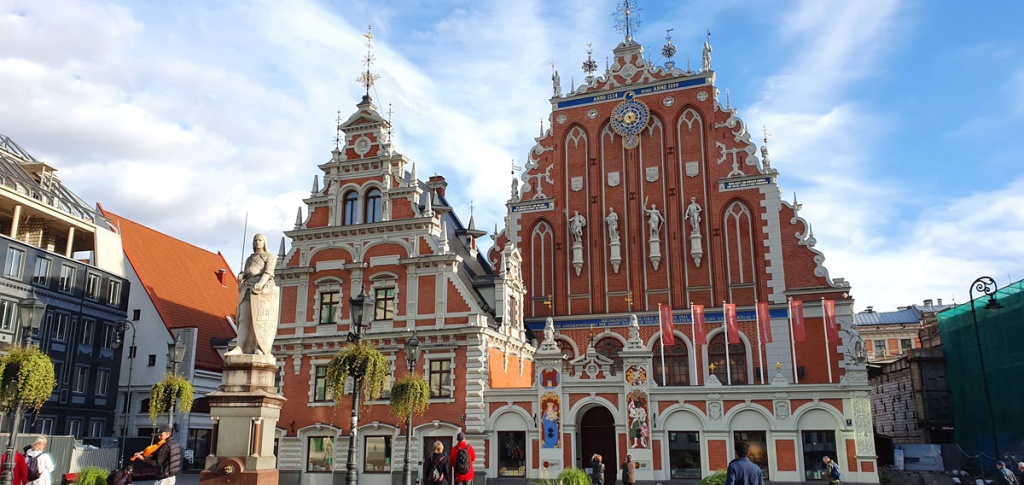 riga-sehenswuerdigkeiten-schwarzhaeupterhaus