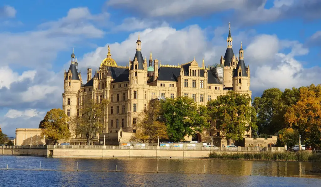 schwerin-attraktionen-schloss