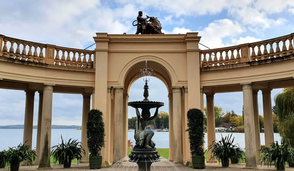 schwerin-schloss-burggarten